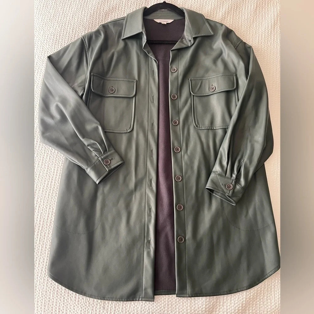 Steve Madden Fleece Lined Faux leather Oversized Button down Shirt size Small - Picture 2 of 3